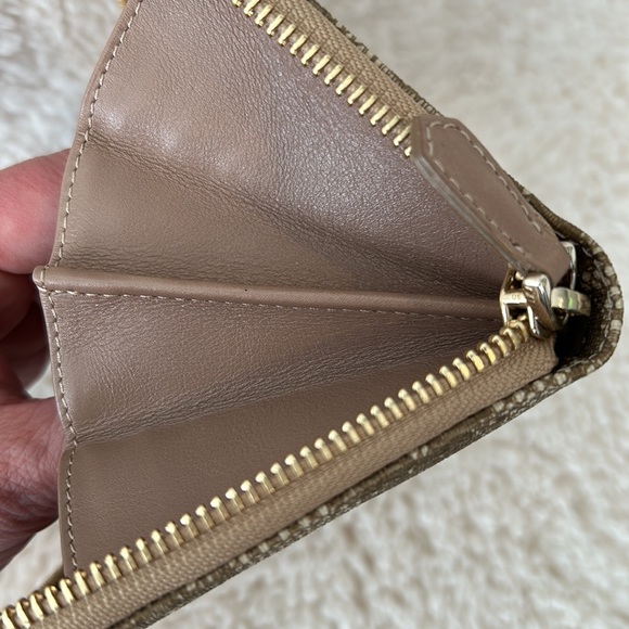 Valentino Leather Lace Floral Print Zip Around Wallet - Picture 11 of 12